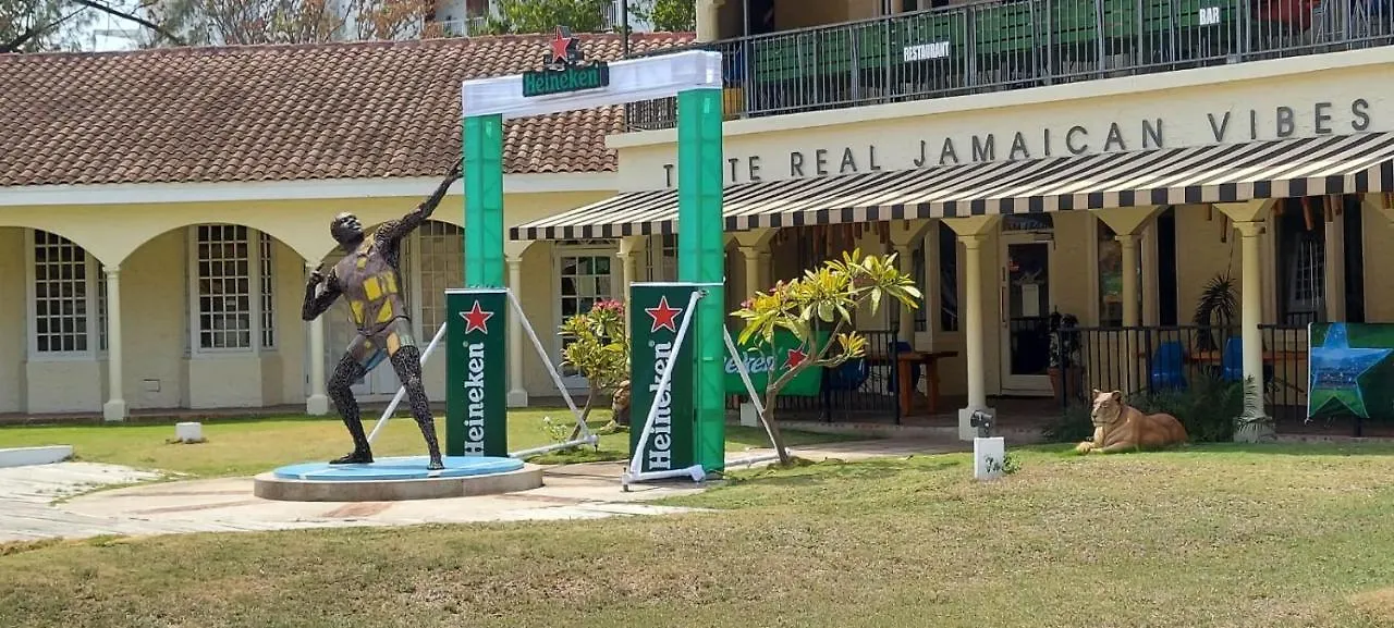 Mobay Las Palmas Montego Bay