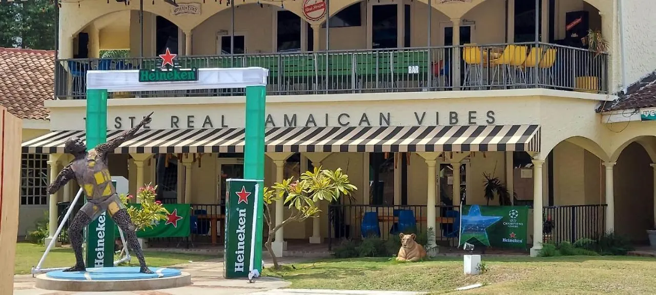 Villa Mobay Las Palmas Montego Bay Jamaica