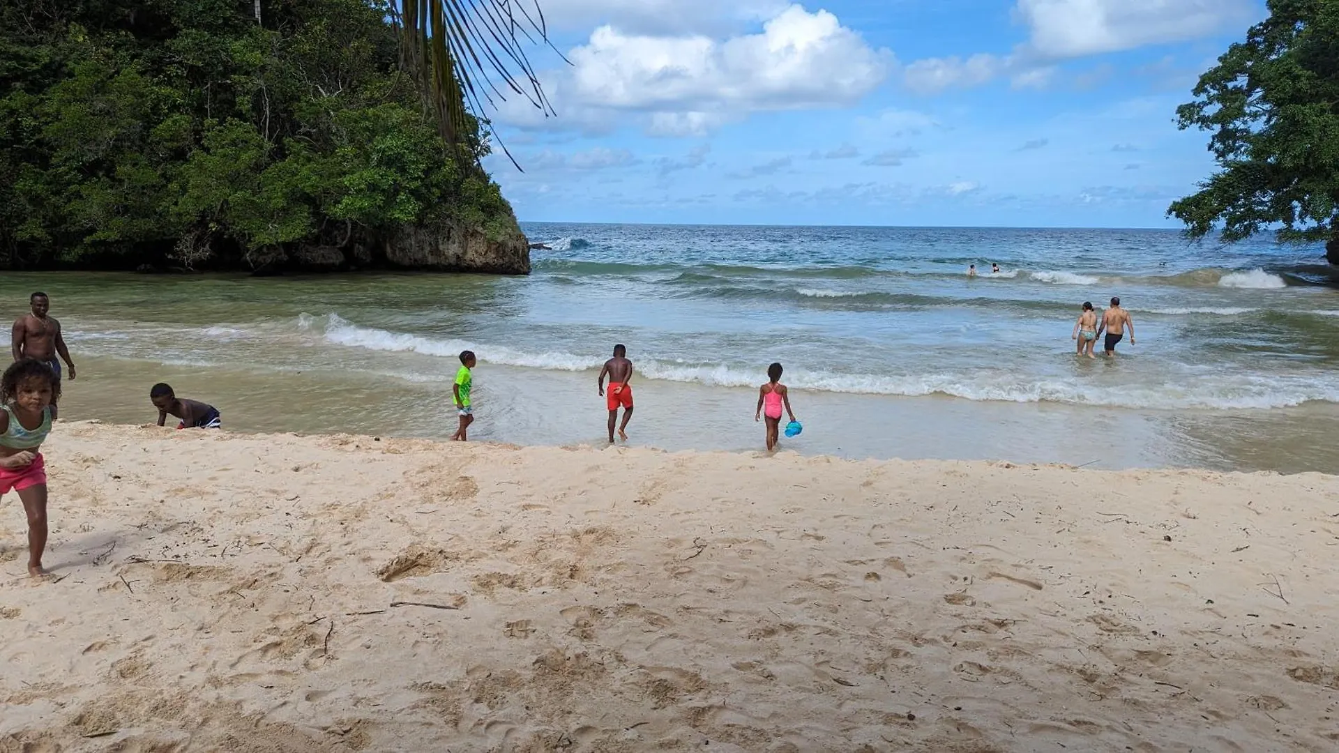 Mobay Las Palmas Montego Bay