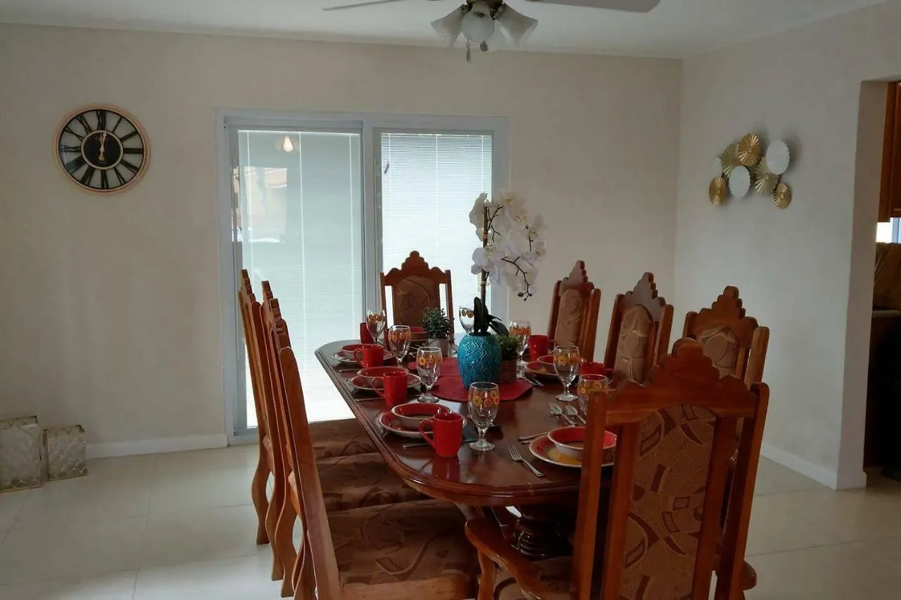 Mobay Las Palmas Montego Bay Villa